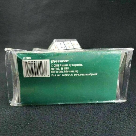 Twist‎ and Hold Texas Hold Em Poker Card Game Cube Travel Pressman New Sealed - Picture 12 of 12
